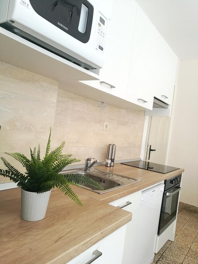 Authentic Dalmatian House Apartment Kaštela Екстериор снимка